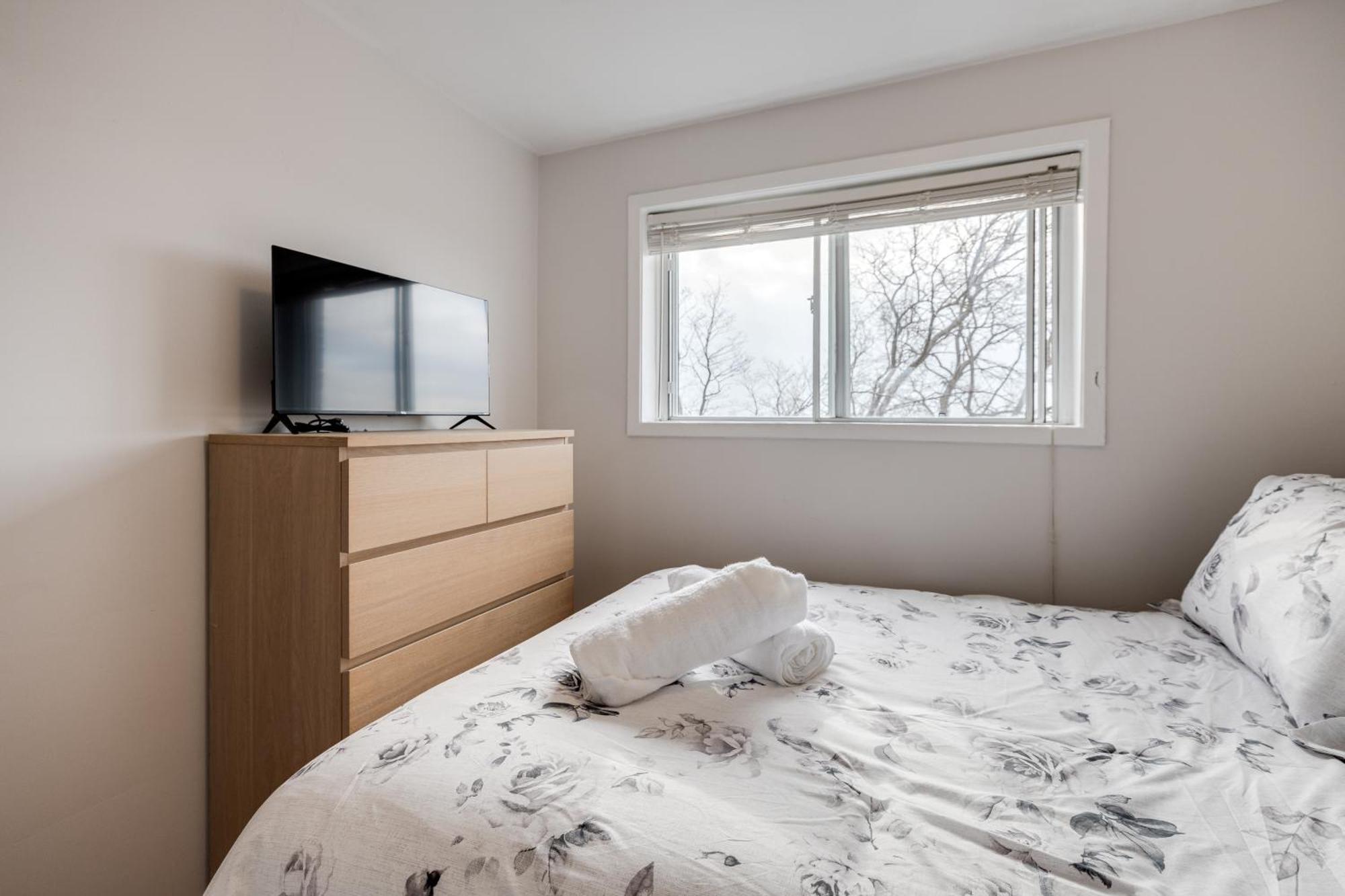 Eglinton West Guest Suite Toronto Extérieur photo